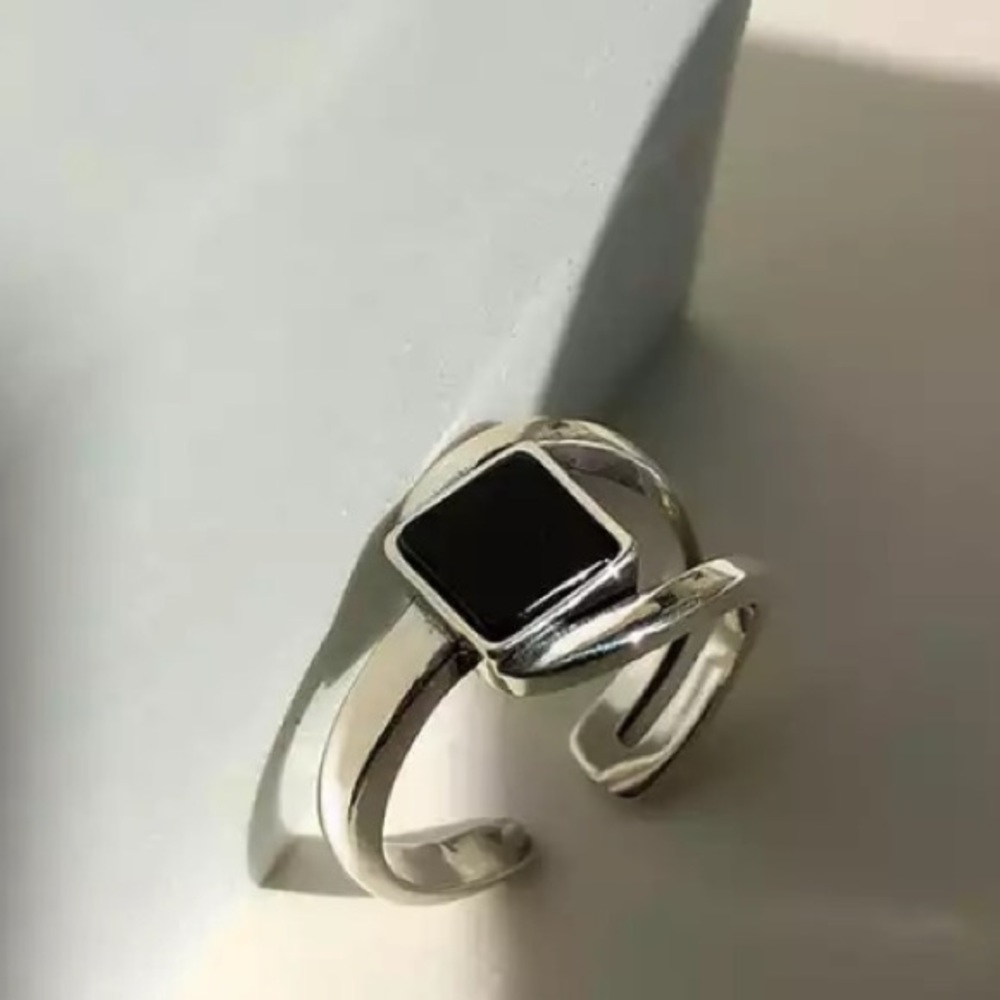 🖤Insta black sterling silver ring - Picture 7 of 7